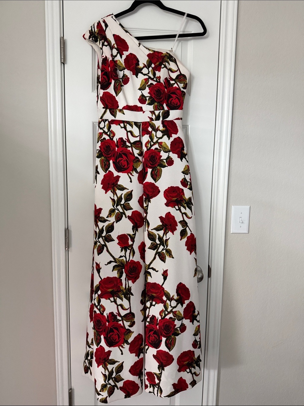 One-Shoulder White Jumpsuit with Red Rose Print